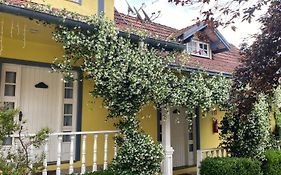 Apartamentos Sulla Collina Centro de Gramado localizado próximo da rua Coberta