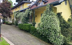 Apartamentos Sulla Collina Centro de Gramado localizado próximo da rua Coberta